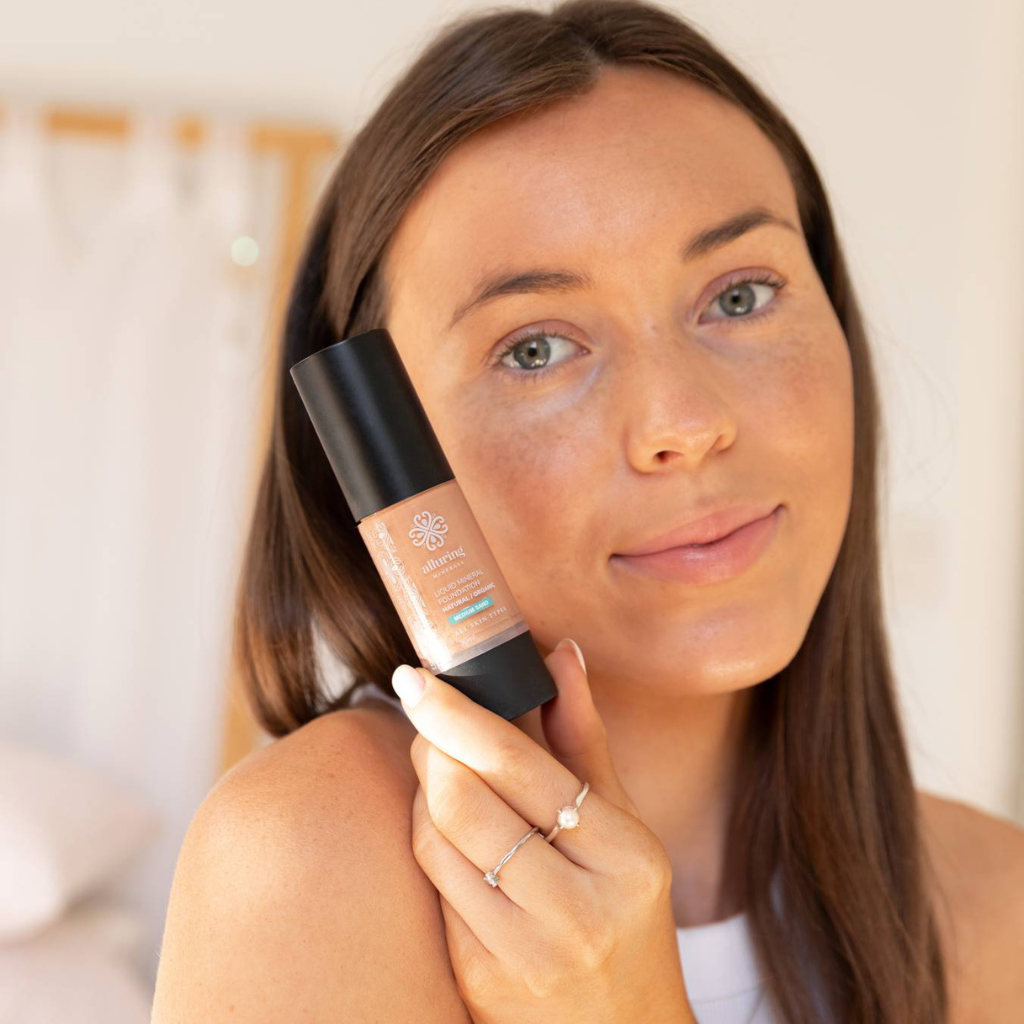 Liquid Mineral Foundation Alluring Minerals