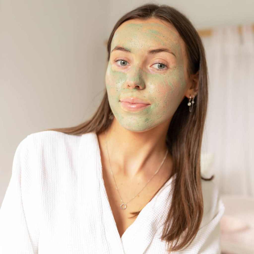 Revive Radiance - 2 in 1 Scrub + Mask
Alluring Minerals