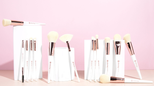 The Best Makeup Brushes for Mineral Foundation (And How to Use Them)