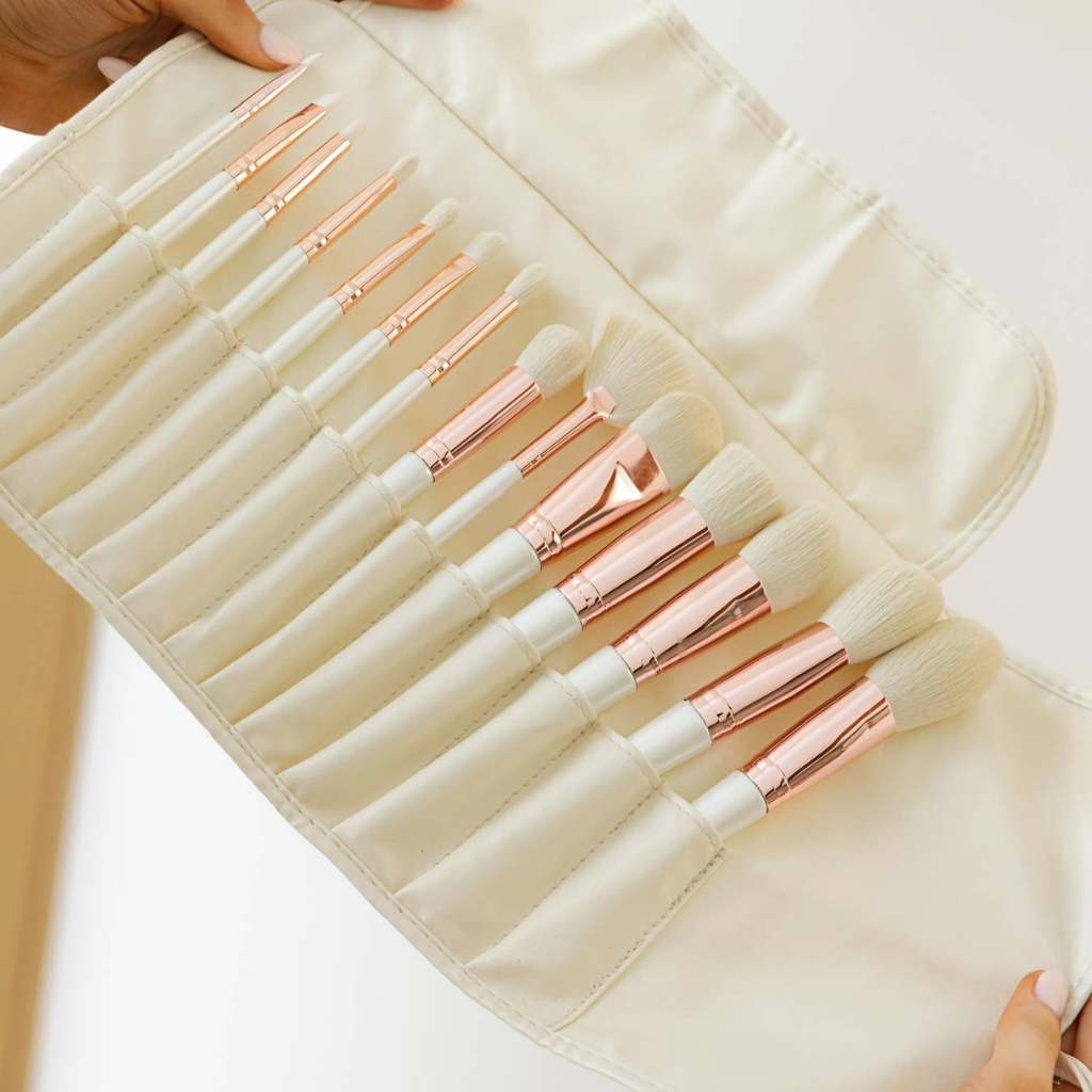 Luxe Makeup Brush Set 14 piece - Alluring Minerals