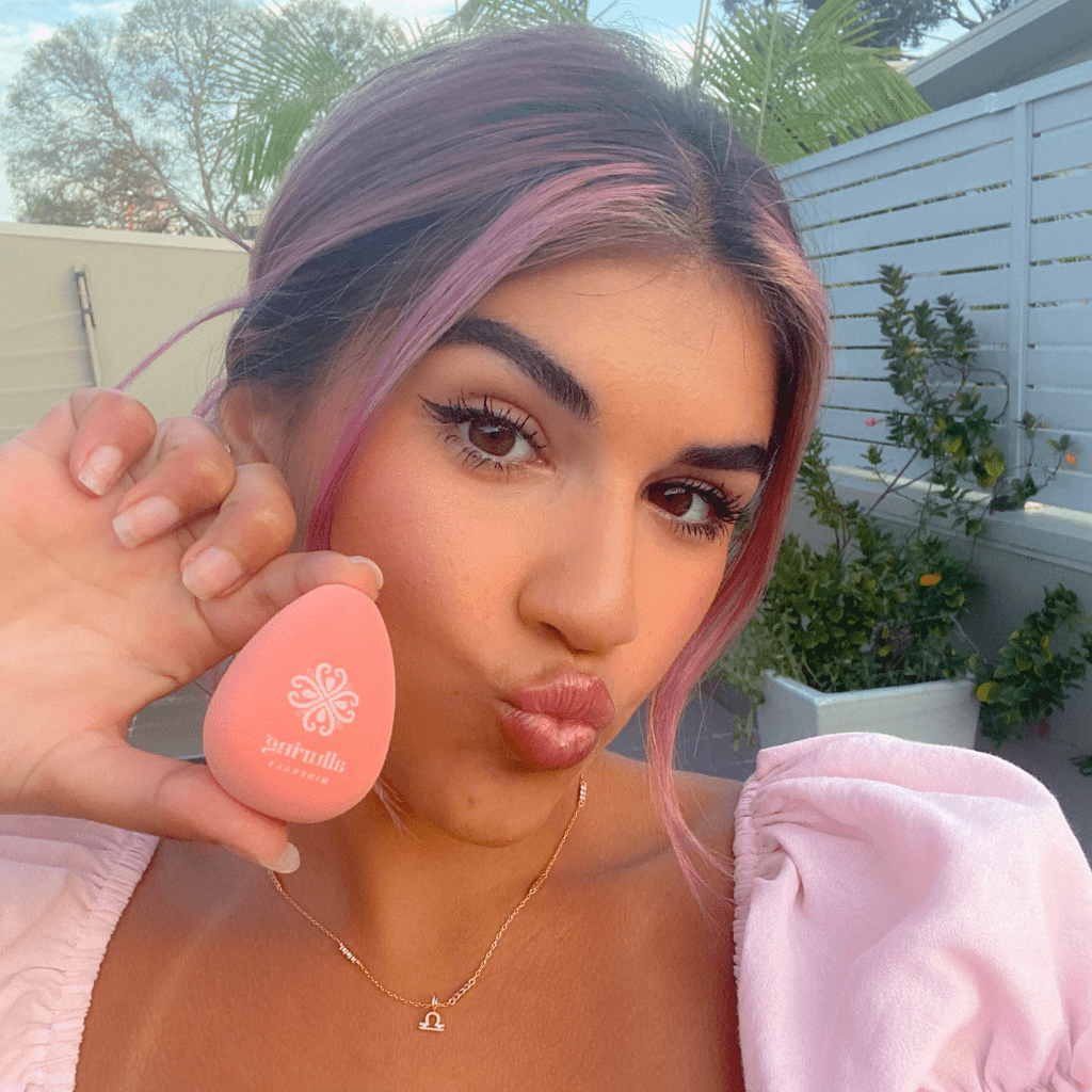 Beauty Blender - Alluring Minerals